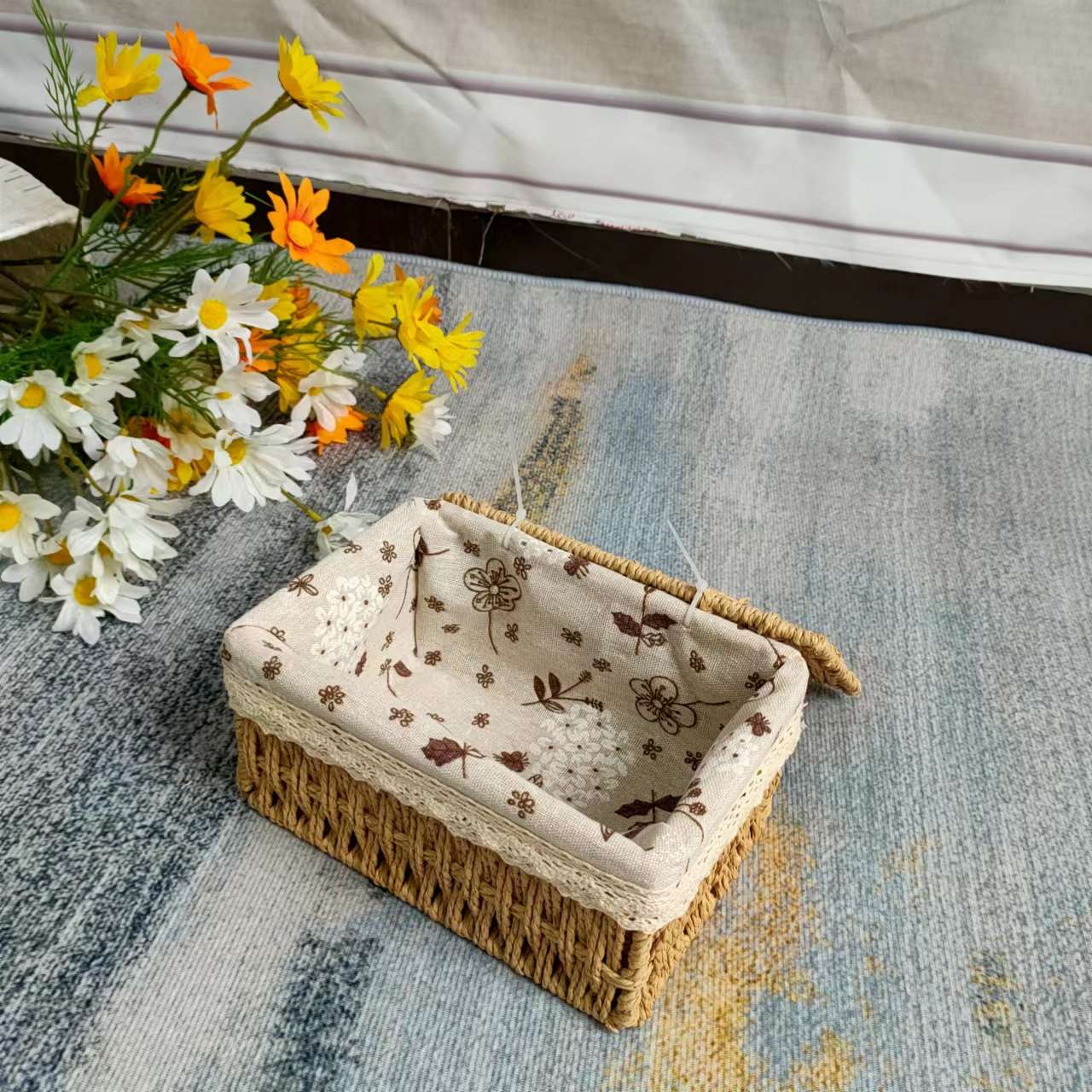 ティッシュケース　ラタン製かわいいフリルティッシュボックス