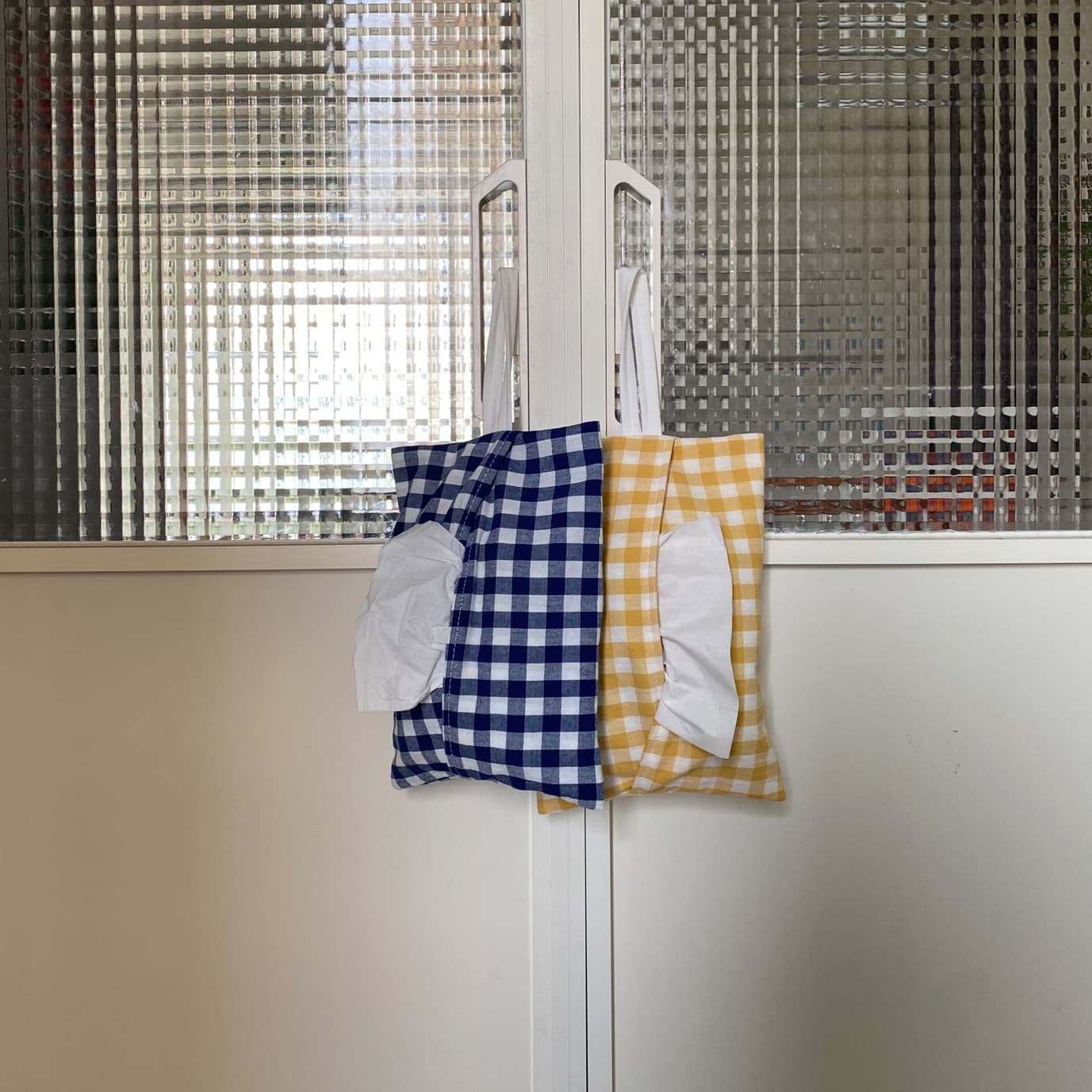 ティッシュケース ティッシュケース ほっこり格子柄ハンギングポーチ