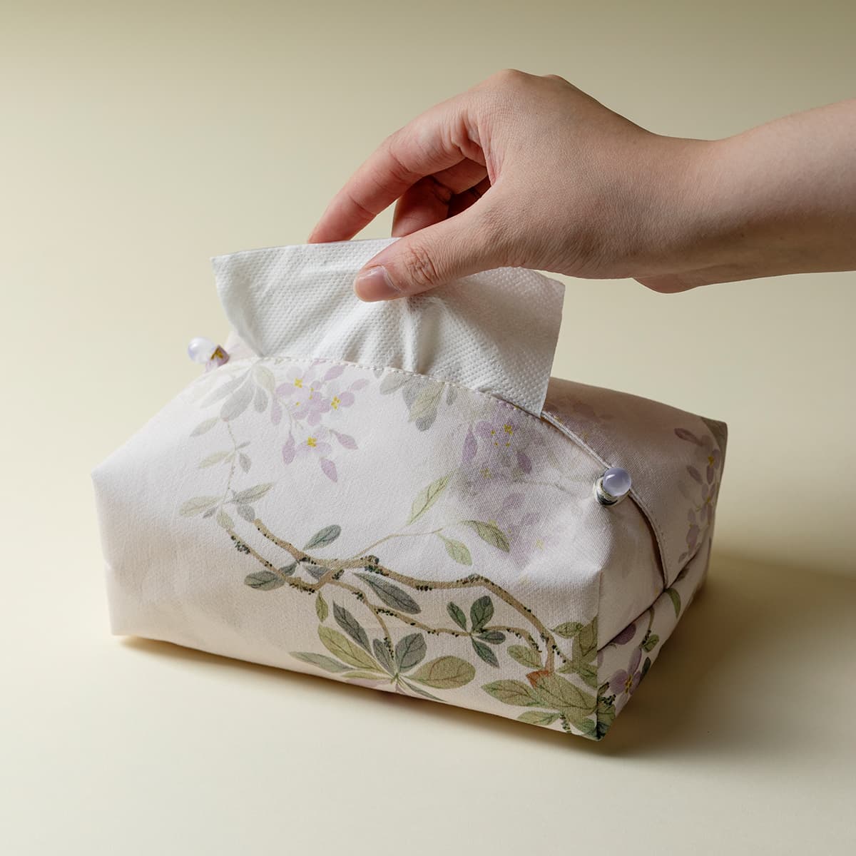 ティッシュケース 花鳥風月刺繍のティッシュケースカバー